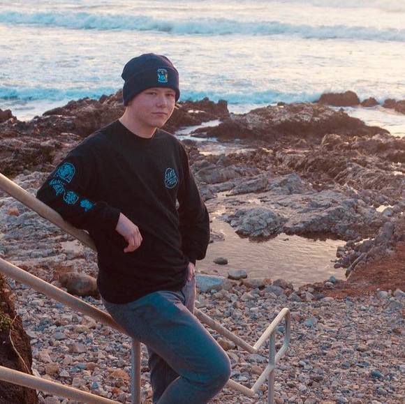 Meet your Posher, Joshua - Picture 1 of 1